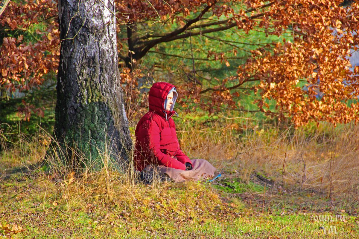 Lotussitz Meditation im Freien